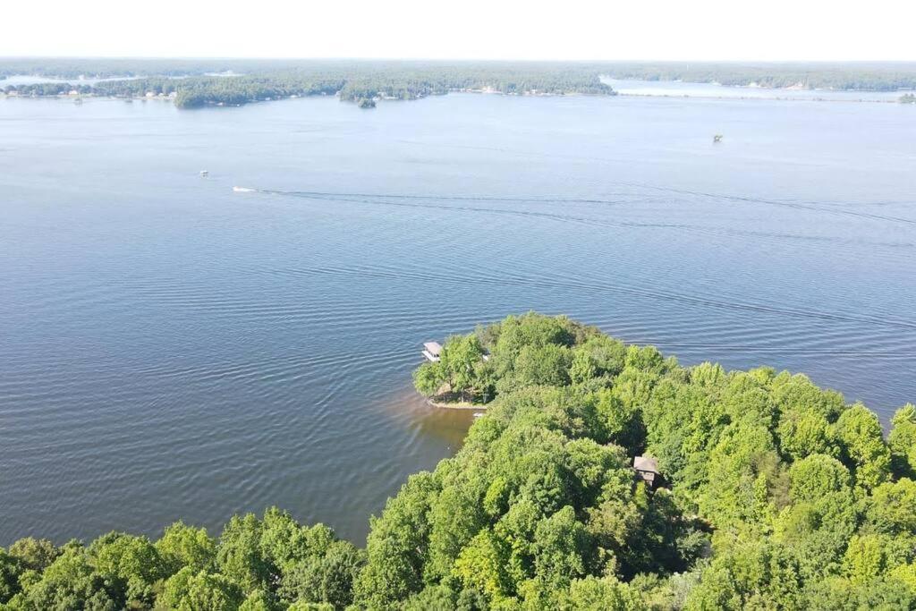 Eagle'S Nest Cottage - Lake Anna Waterfront Bumpass 外观 照片