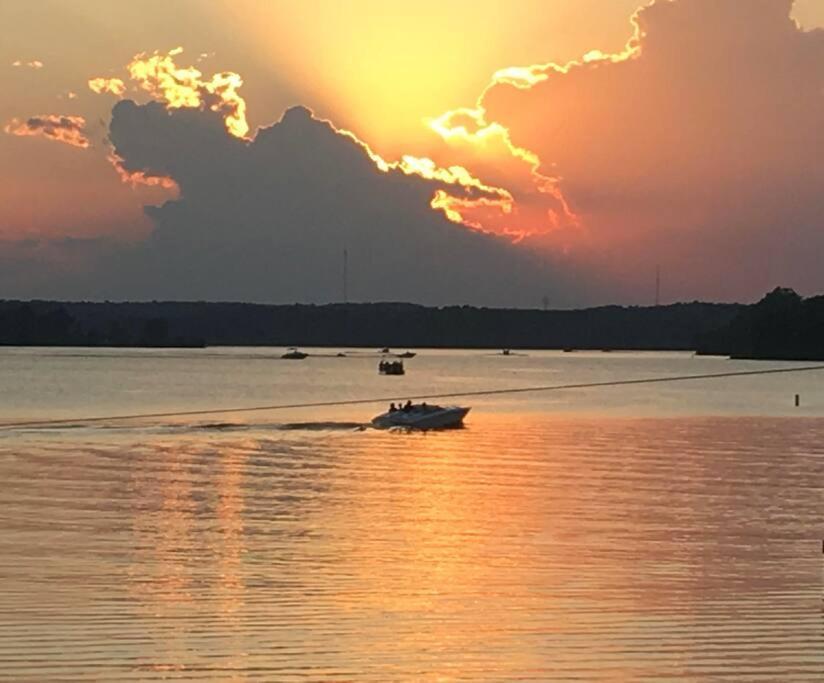 Eagle'S Nest Cottage - Lake Anna Waterfront Bumpass 外观 照片